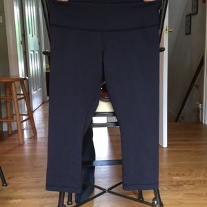 Barely worn Crop Lululemon leggings!